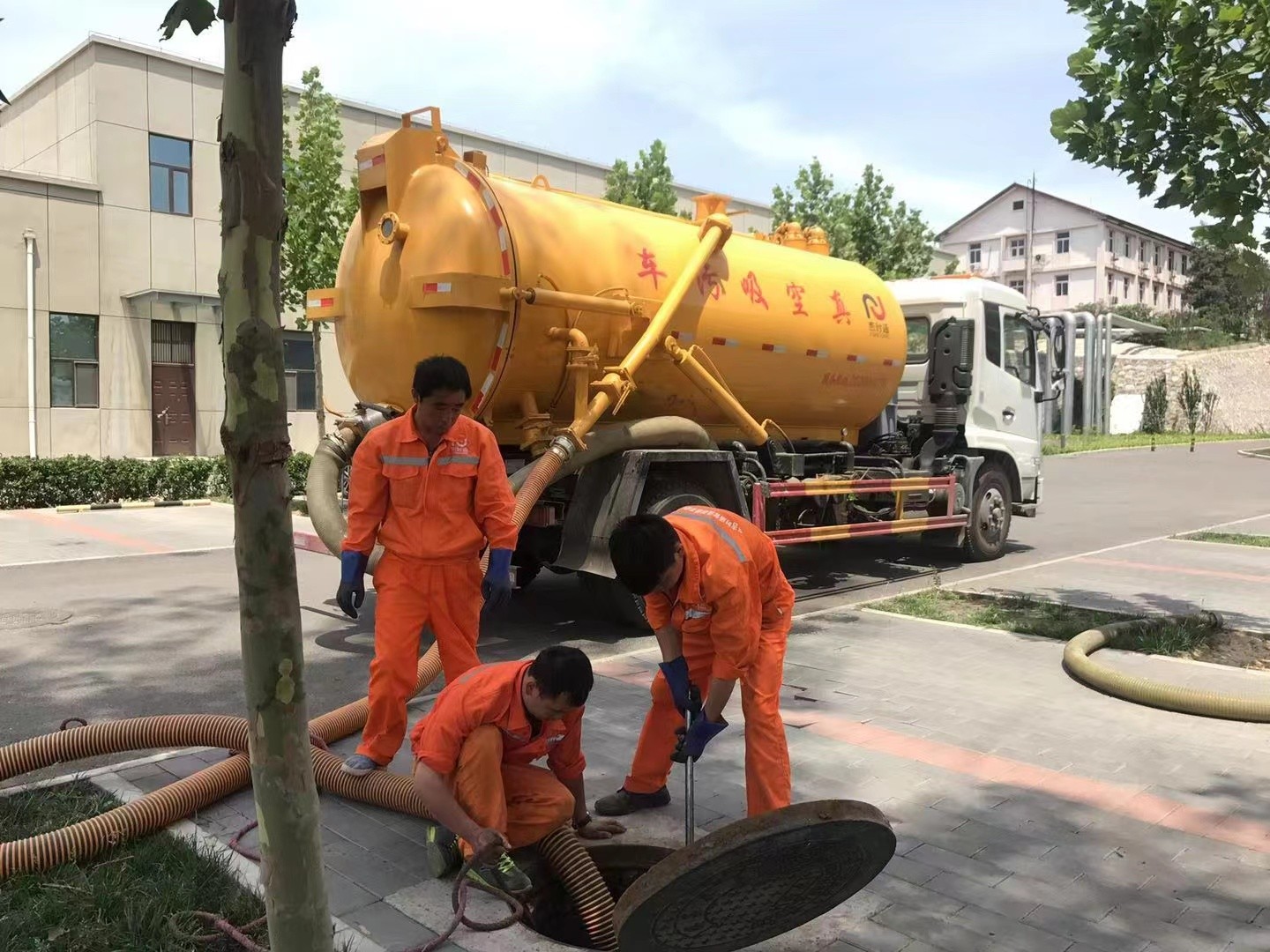 高邑化粪池清理与5-8吨吸粪车施工效率分析